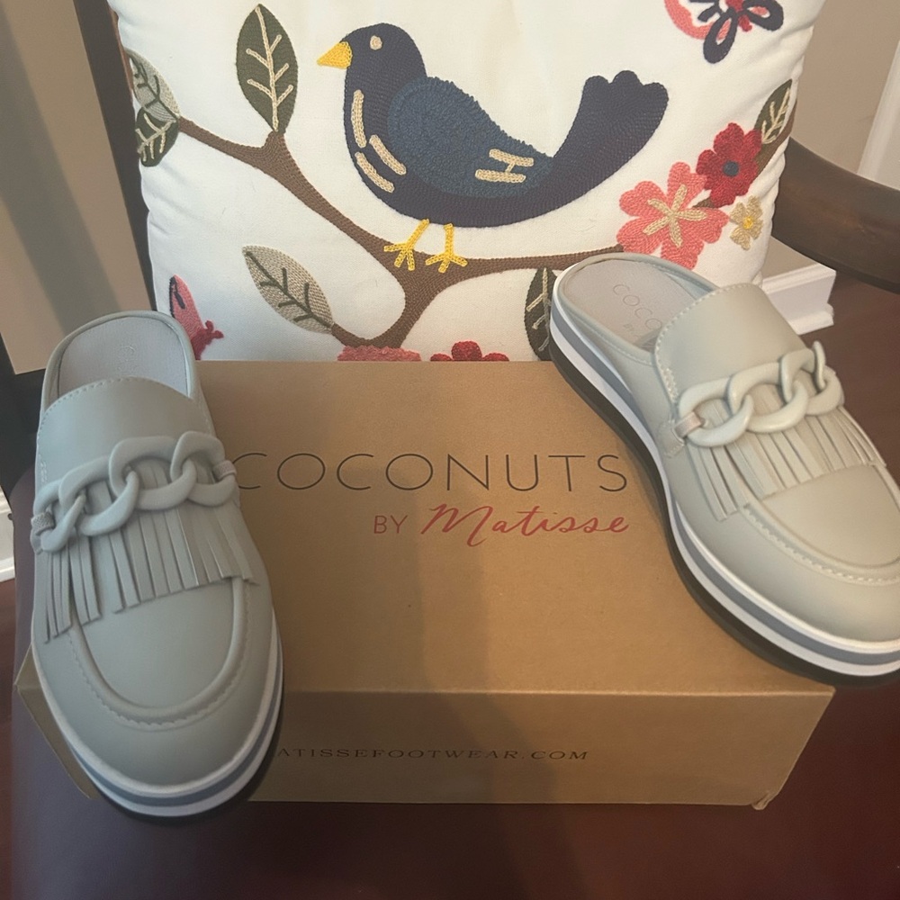 Women's Gray Platform Mules